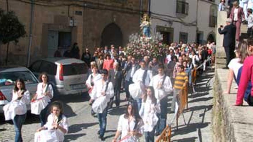 La Virgen del Salobrar recorre las calles de Jaraíz,