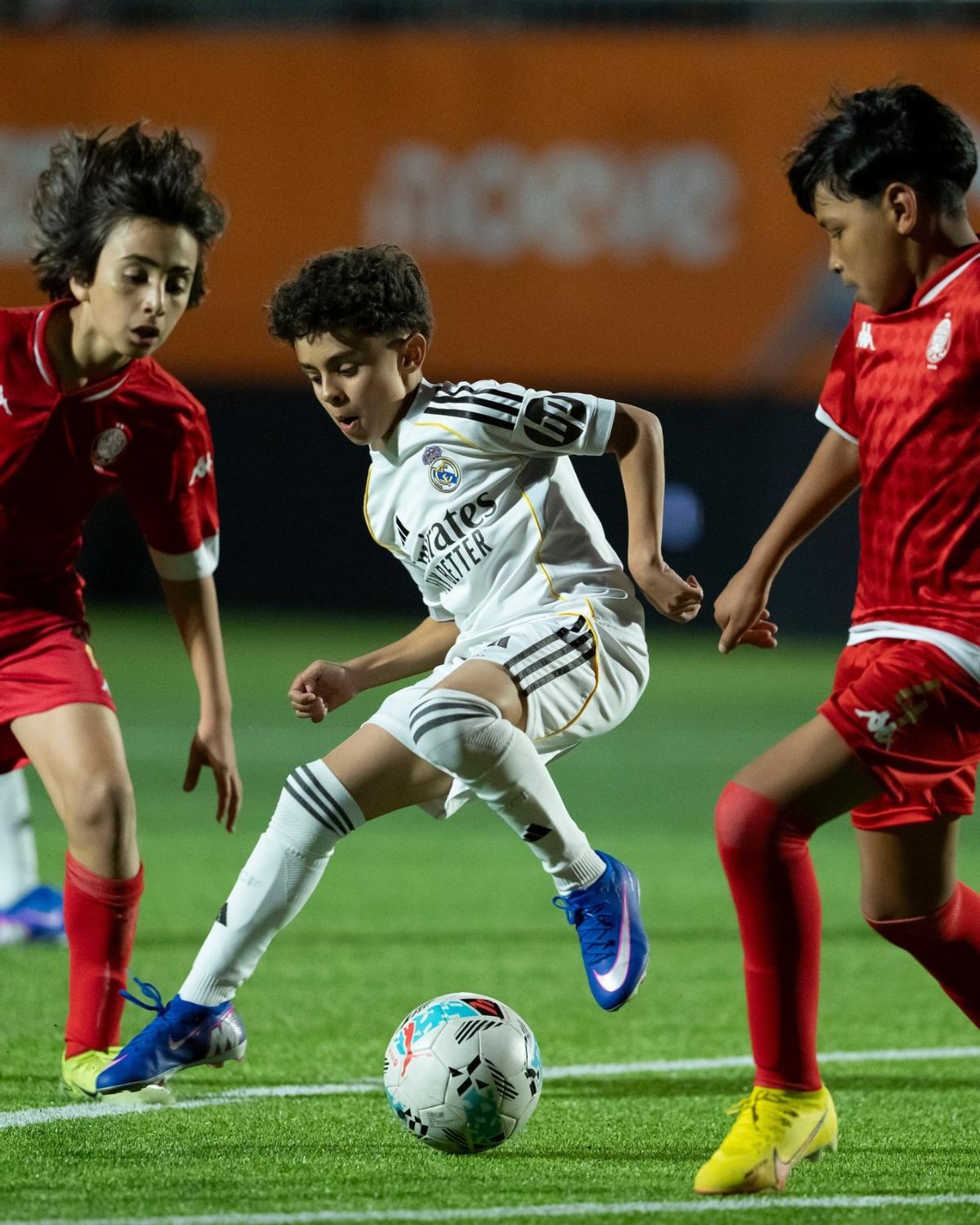 David Sánchez hace una ruleta frente al Wydad en el mundial de clubes sub-12.