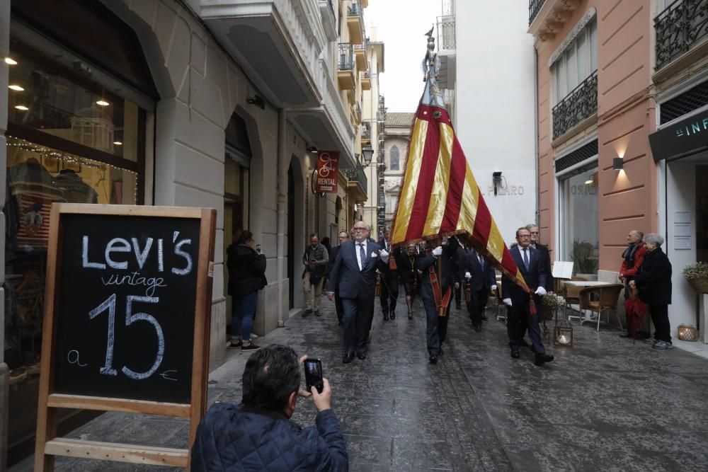 Procesión de la Senyera del Colegio del Arte Mayor de la Seda