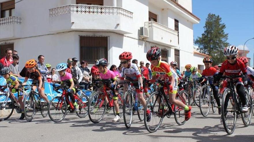 PROGRAMA Santa Magdalena reuneix a les escoles de ciclisme