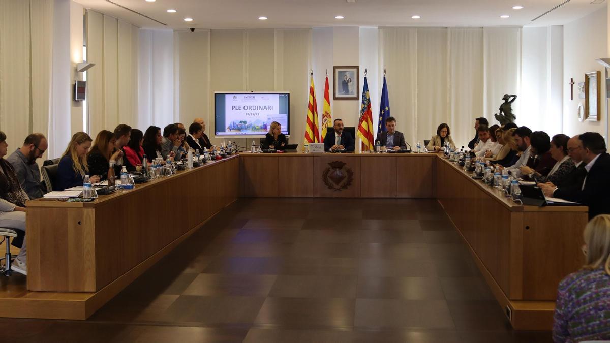 Pleno que se celebró el pasado noviembre que aprobó por unimidad las peticiones de Vila real a la Generalitat Valenciana para los presupuestos de 2024.