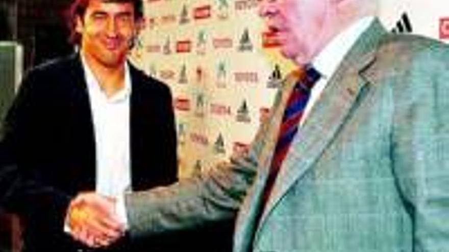 Luis Aragonés ofrecerá la lista de 23 convocados el próximo viernes