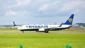 Archivo - Avión de Ryanair