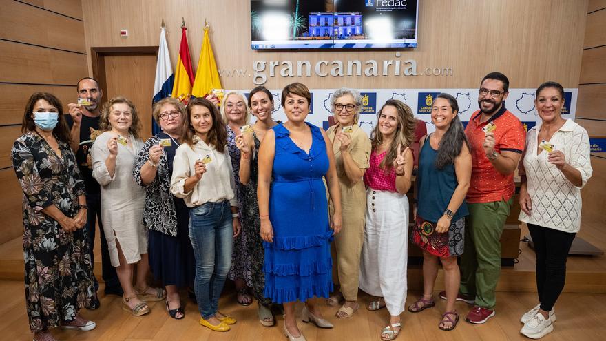 El Cabildo de Gran Canaria entrega el Carnet de la FEDAC a 18 profesionales de la artesanía y renueva el de otros nueve