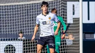 Carlos Alemán, el futuro lateral de Valencia