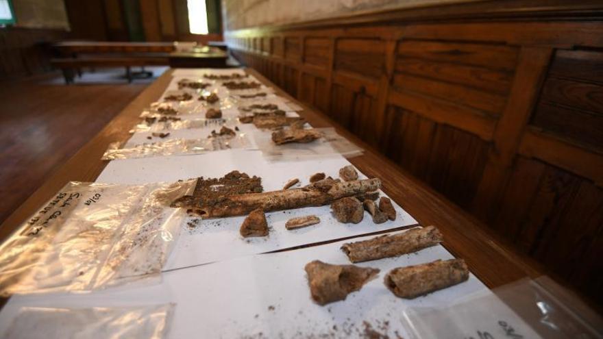 Algunos de los restos óseos localizados en el convento. |   // G. SANTOS