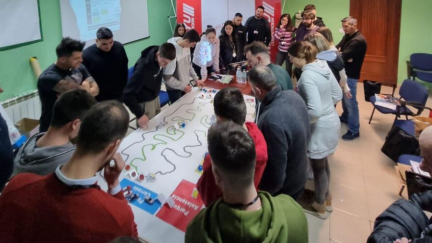 Cómo ser el mejor copiloto de rally: así fue el exitoso curso (con aficionados de toda España) que celebró Salas