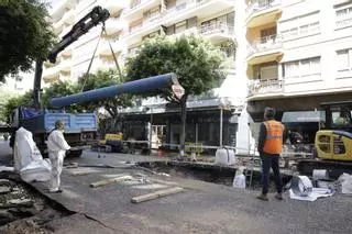 La rotura de una tubería inunda la calle Ramón y Cajal de Palma