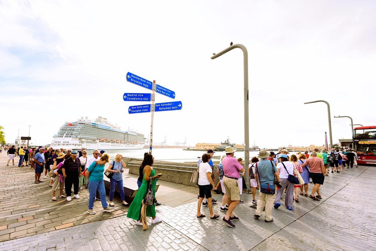 Las Palmas de Gran Canaria despide octubre con 10 escalas de cruceros turísticos.
