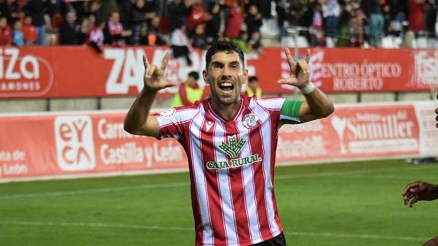 Carlos Ramos, tras la victoria del Zamora CF ante la Real Sociedad B: "El equipo lo deja todo y es de agradecer"