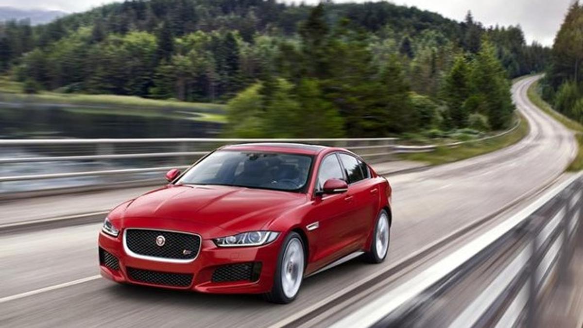 Jaguar XE