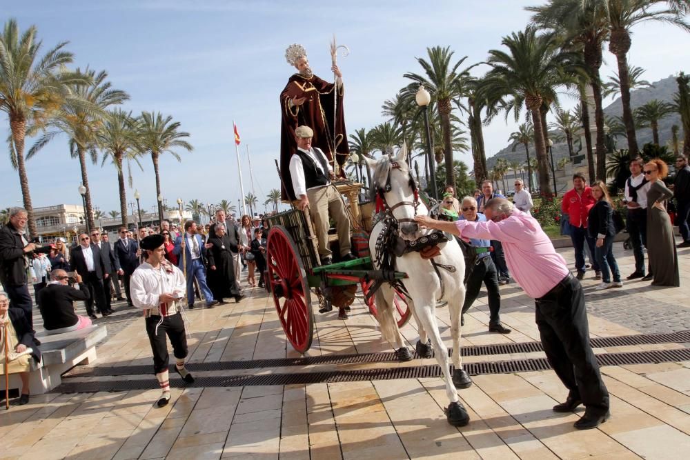 Desembarco de la nueva imagen de San Ginés de la Jara en Cartagena