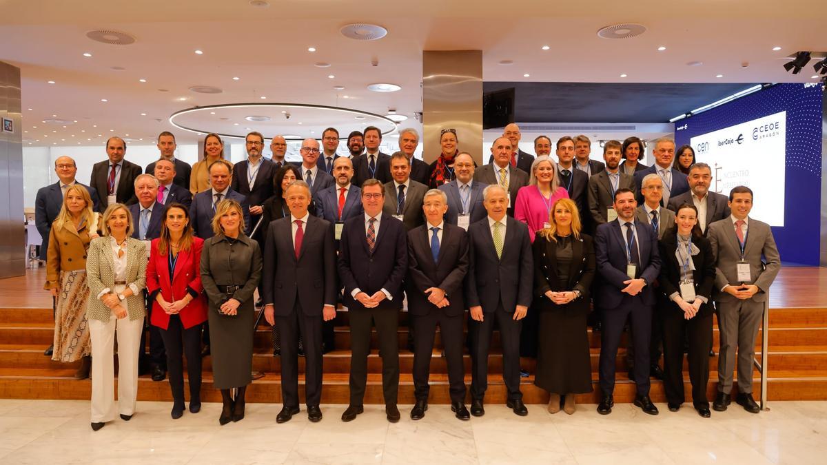 El encuentro entre la CEOE Aragón y la Confederación Empresarial Navarra celebrado este lunes en el espacio Xplora de Ibercaja.