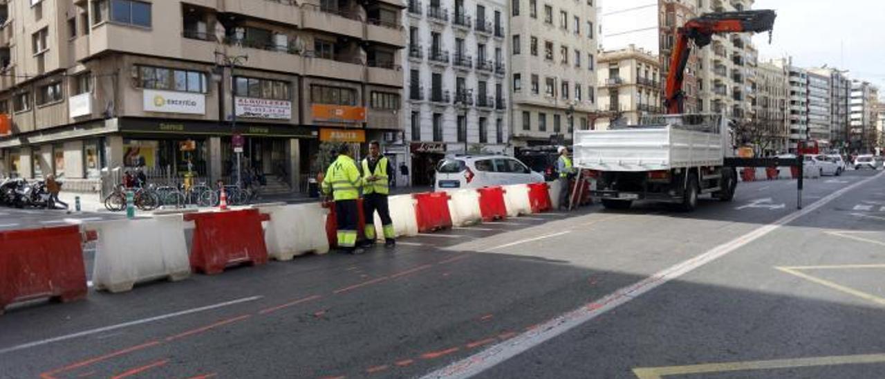 Construyen un gran intercambiador de buses en la calle Xàtiva de València