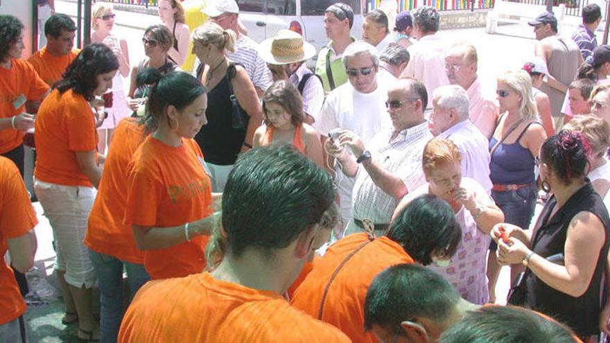 Imagen de archivo de una anterior edición de la popular fiesta de homenaje al melocotón.