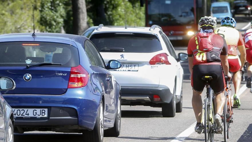 La DGT creará rutas ciclistas seguras con 20 km/h menos