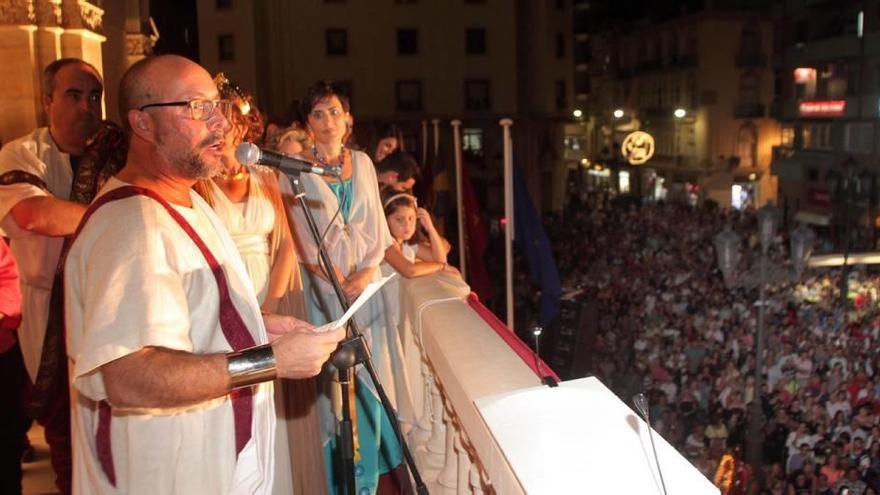 El presidente de Federación, Javier Ibernón, durante el acto del pregón de las pasadas fiestas.