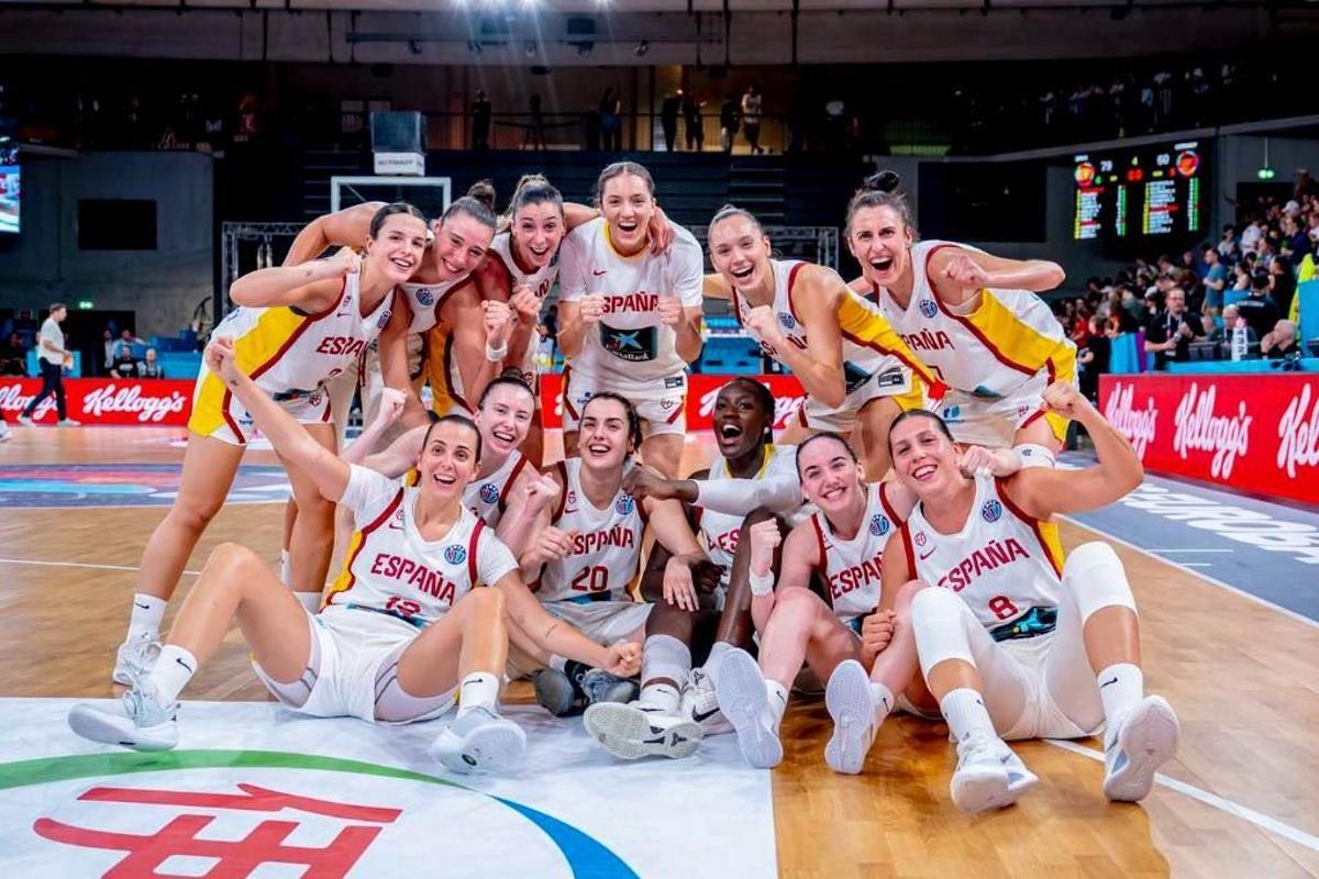 España celebra la victoria ante Alemania y el pase a cuartos de final
