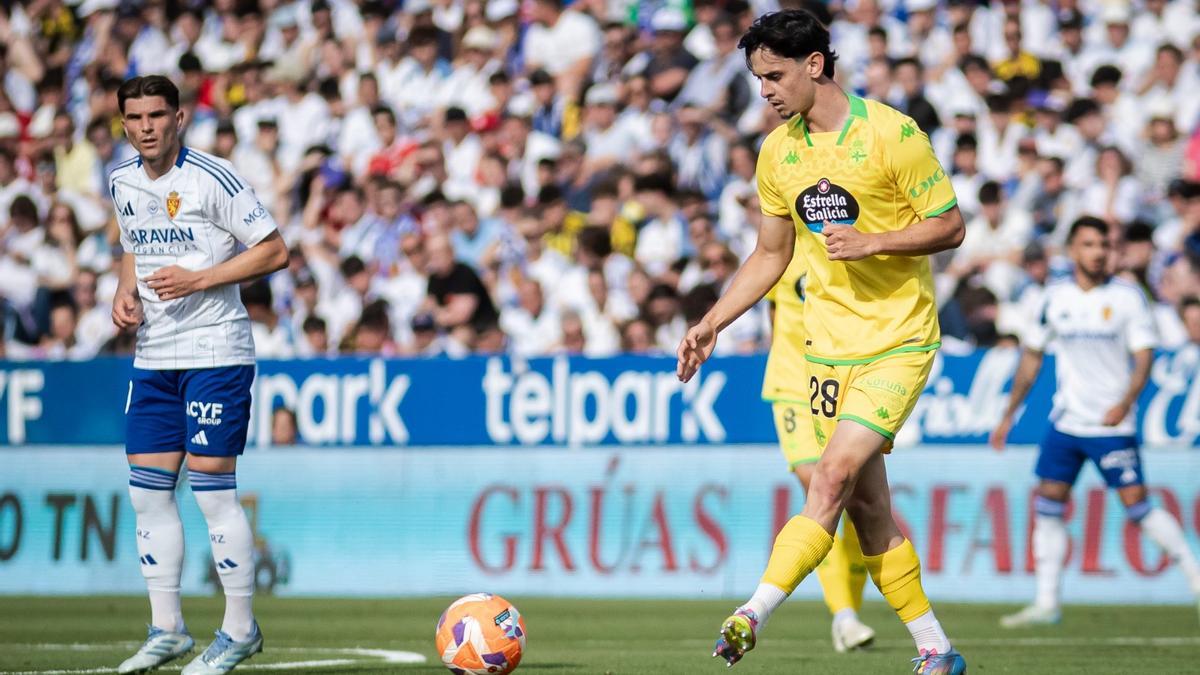 Charlie Patiño, frente al Zaragoza.