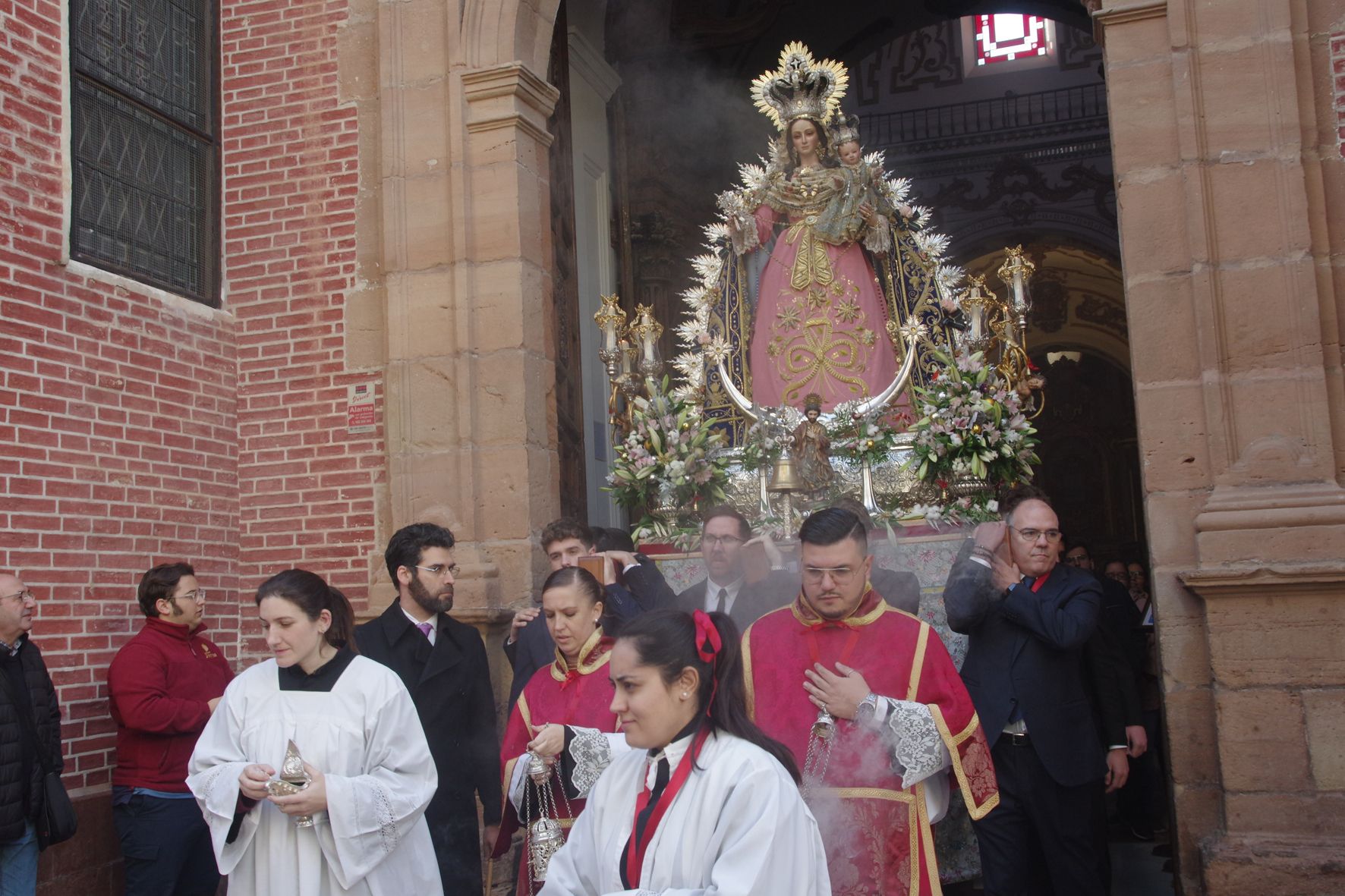 La Virgen de los Remedios inaugura con su rosario el Adviento en Málaga