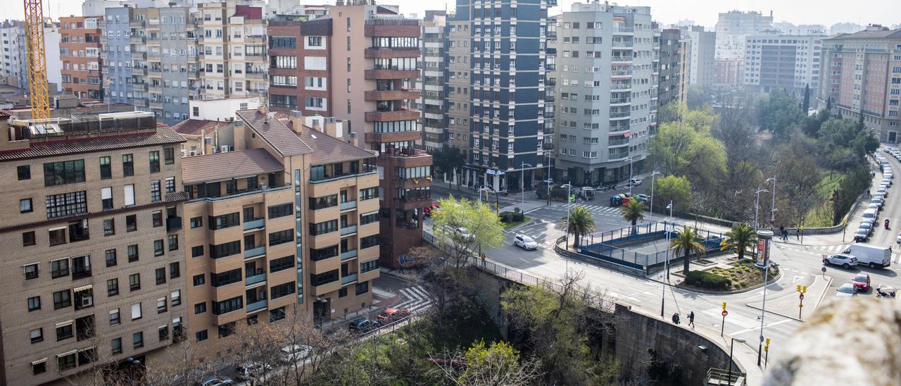 La ribera del Huerva está actualmente segregada del entorno urbano.