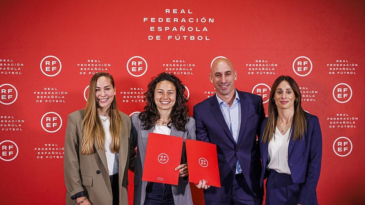 La RFEF acorda un pla de conciliació familiar amb les capitanes de la selecció femenina durant el Mundial