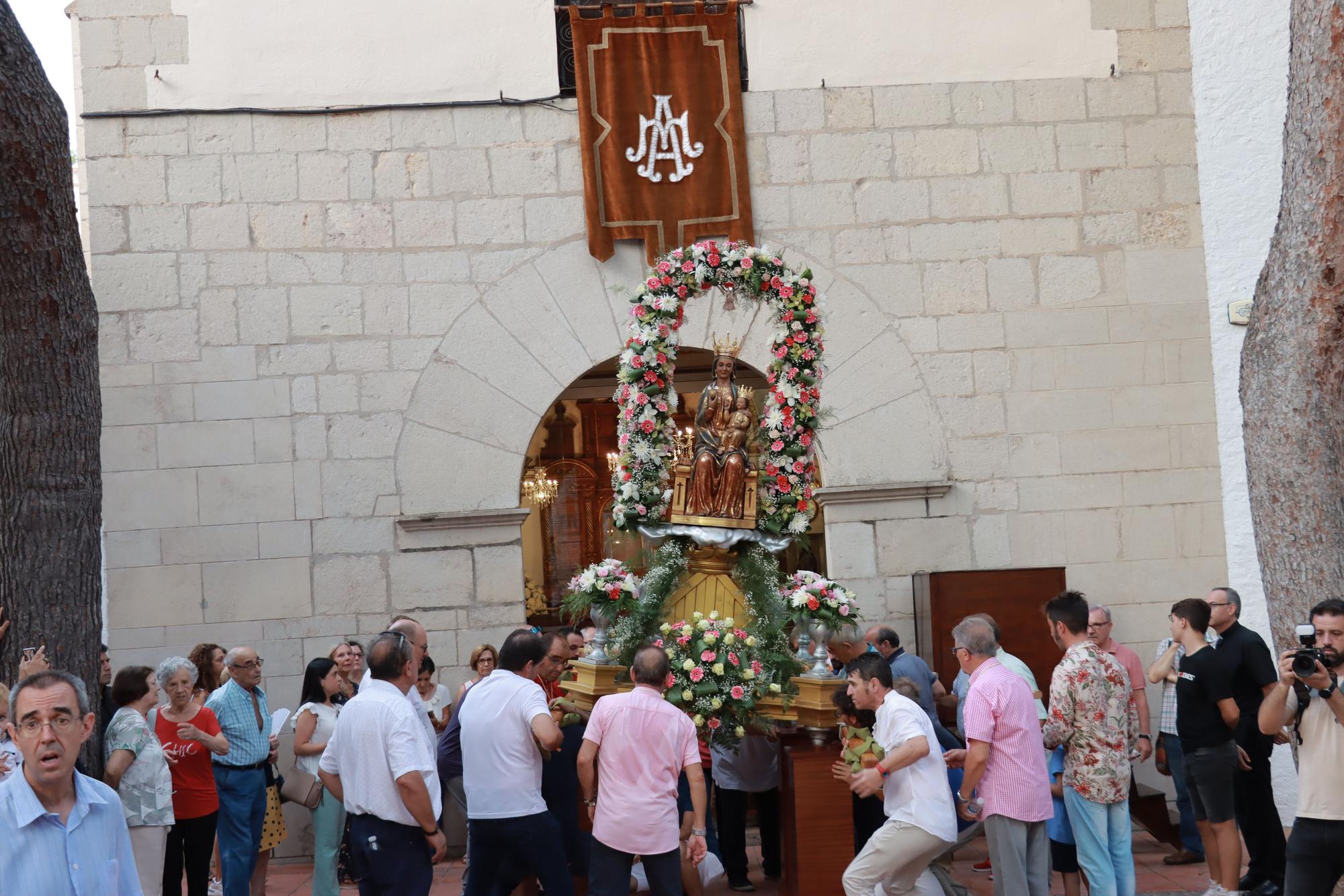 Las fotos del 'retorn' de la patrona y del 'correfoc' en el último día de fiestas de Vila-real