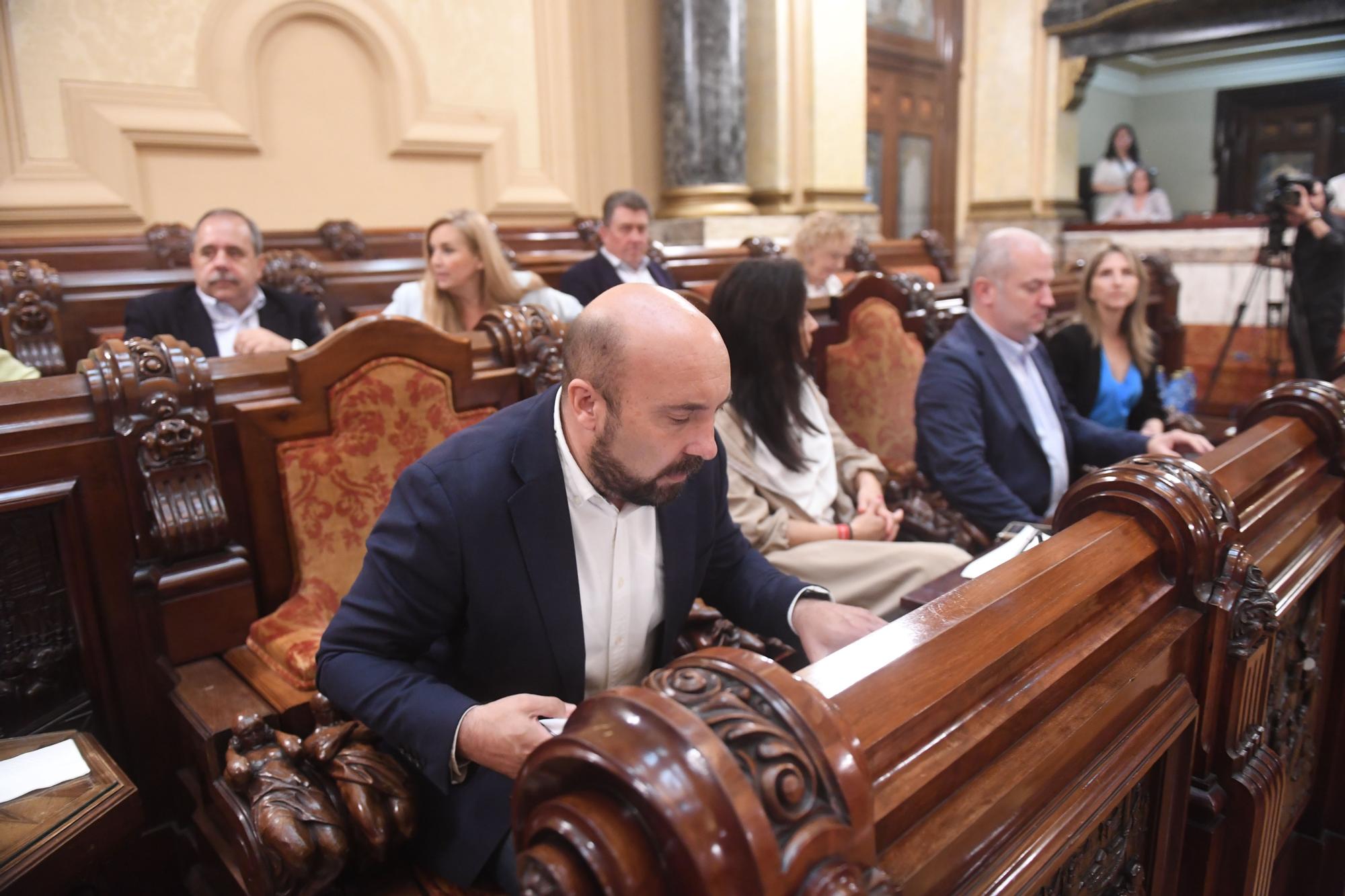 Unanimidad en A Coruña para aprobar los sueldos de los concejales
