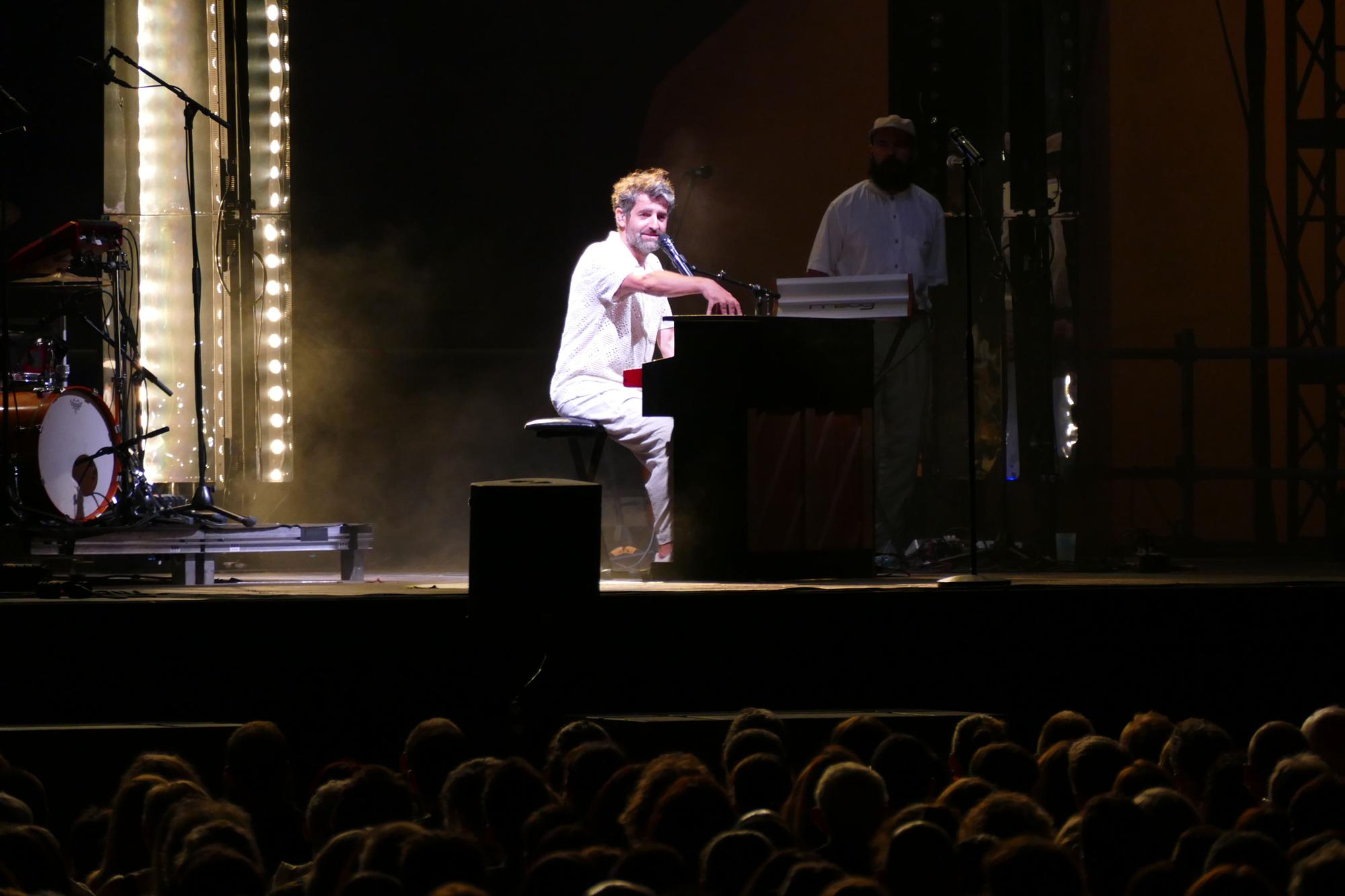 Concert de Joan Dausà al Festival Portalblau de l'Escala