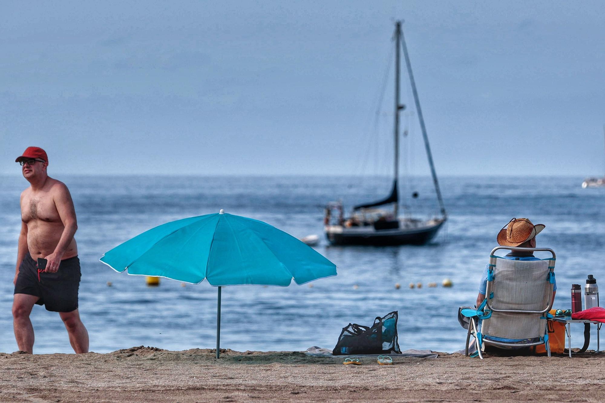 Playas llenas en el Sur de Tenerife durante la Semana Santa