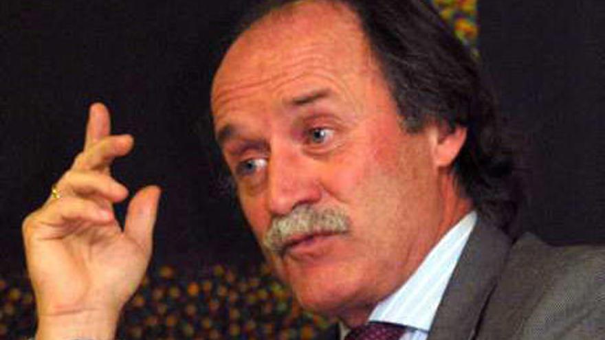 El catedrático ilicitano Antonio Remiro Brotons.