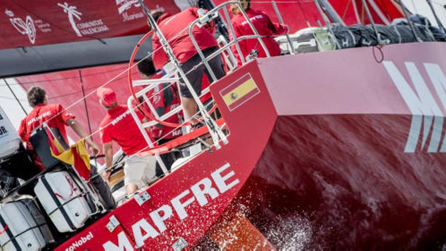 El Mapfre, navegando de nuevo.