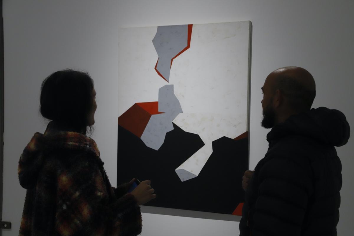 Pintura de la serie 'Viaje a ninguna parte' de Jacinto Lara, expuesta en 'Tres'