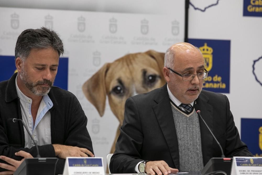 Firma del Pacto por el Bienestar Animal en Gran Canaria