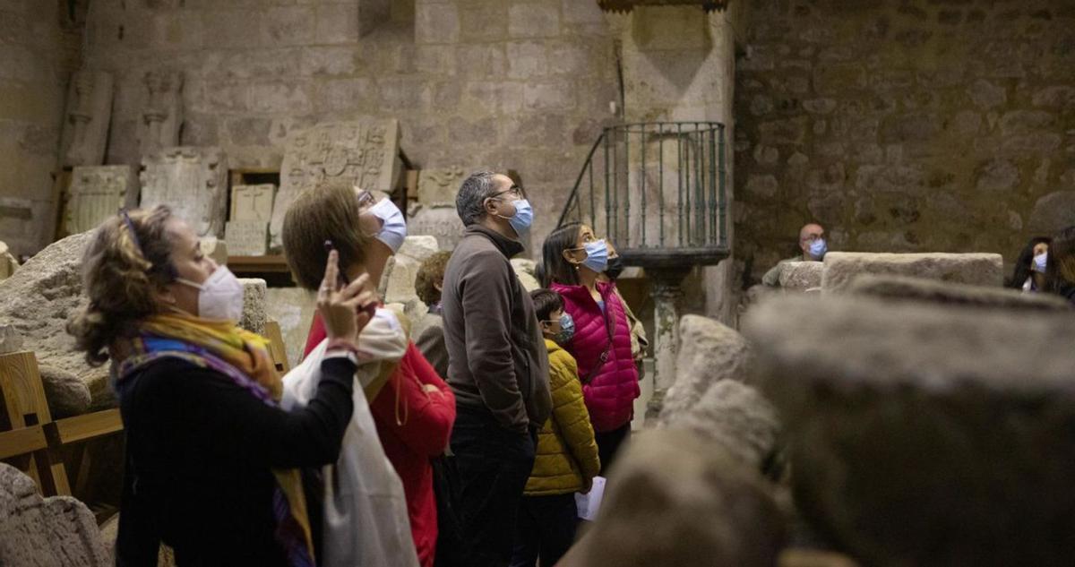 Turistas y zamoranos se suman a la colección funeraria del Museo de Zamora