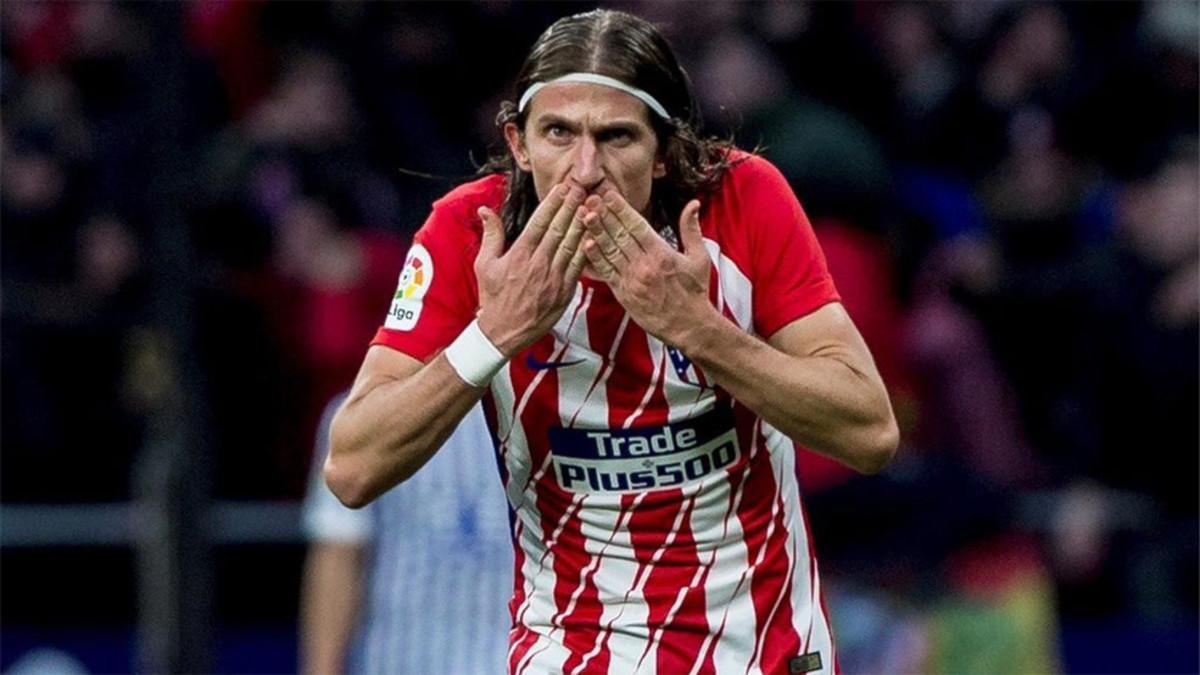 Filipe Luis desmintió la información sobre su interés en salir del Atlético