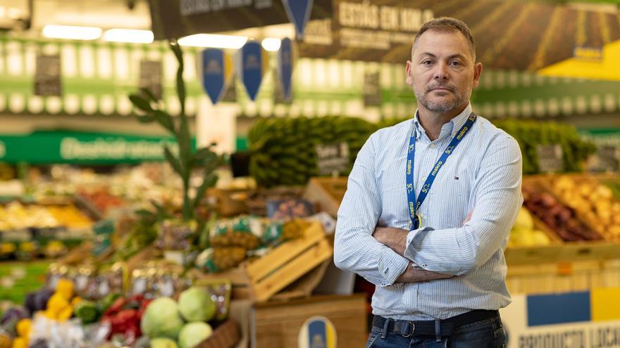 Efrén Santana, DIRECTOR DE ÁREA DE MAKRO LA LAGUNA