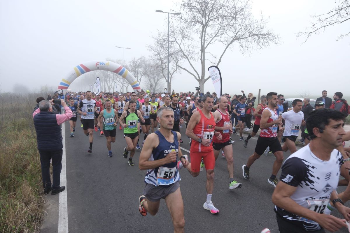 Las imágenes del 30 maratón Ciudad de Badajoz