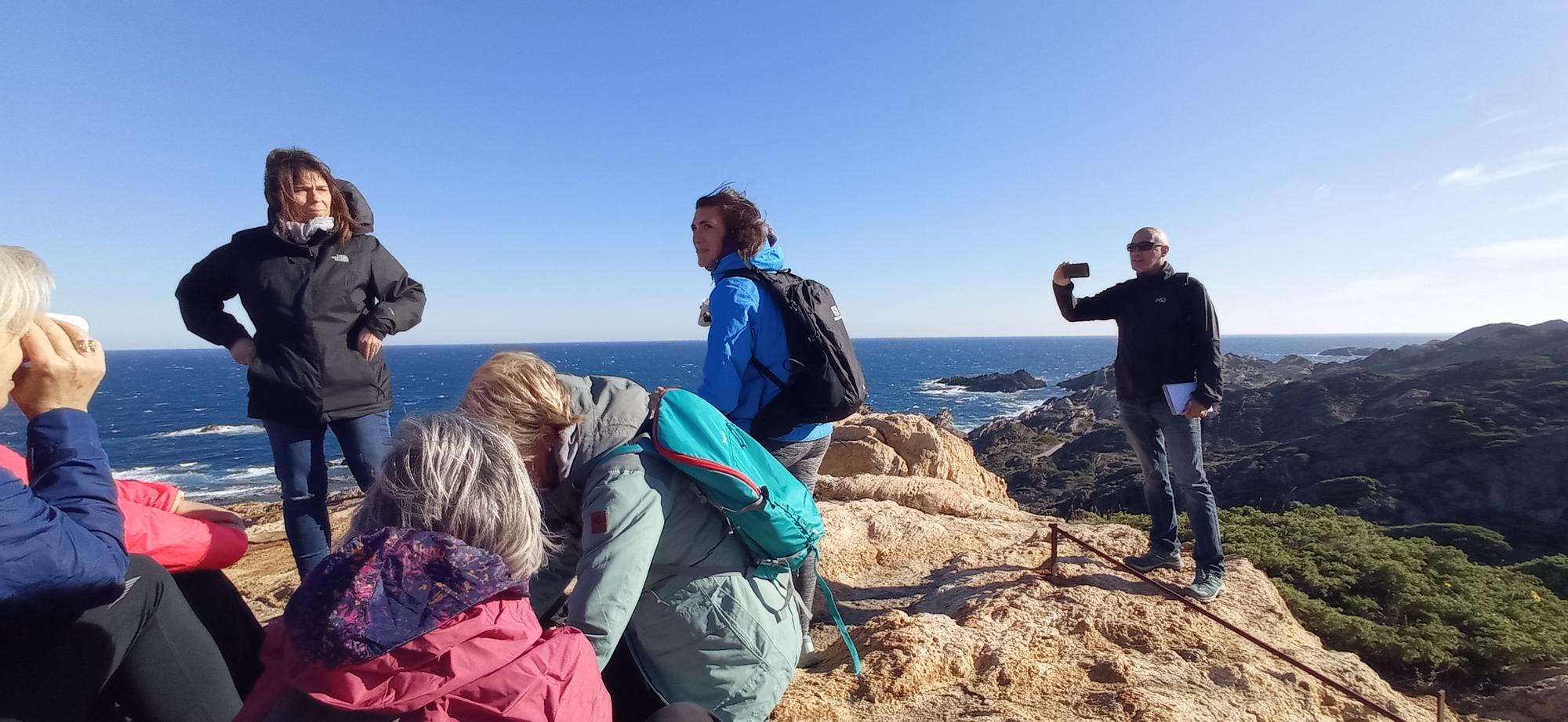 Els docents de l'Alt Empordà adquireixen els coneixements de l'entorn al cap de Creus