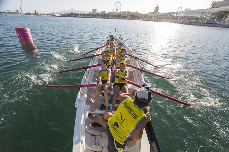 Regata de Jábegas en el Muelle Uno