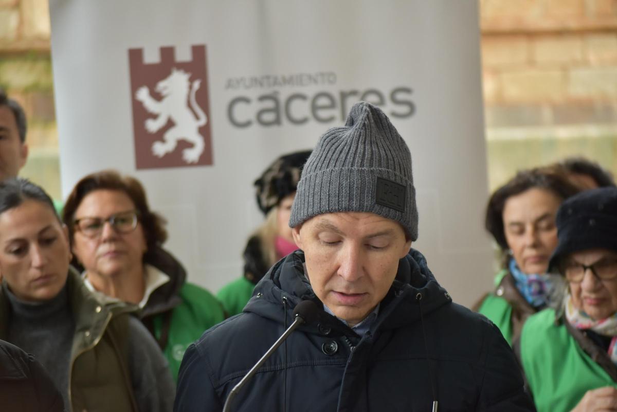 Fotogalería | Cáceres conmemora el Día Mundial contra el Cáncer Fotogalería | Cáceres conmemora el Día Mundial contra el Cáncer