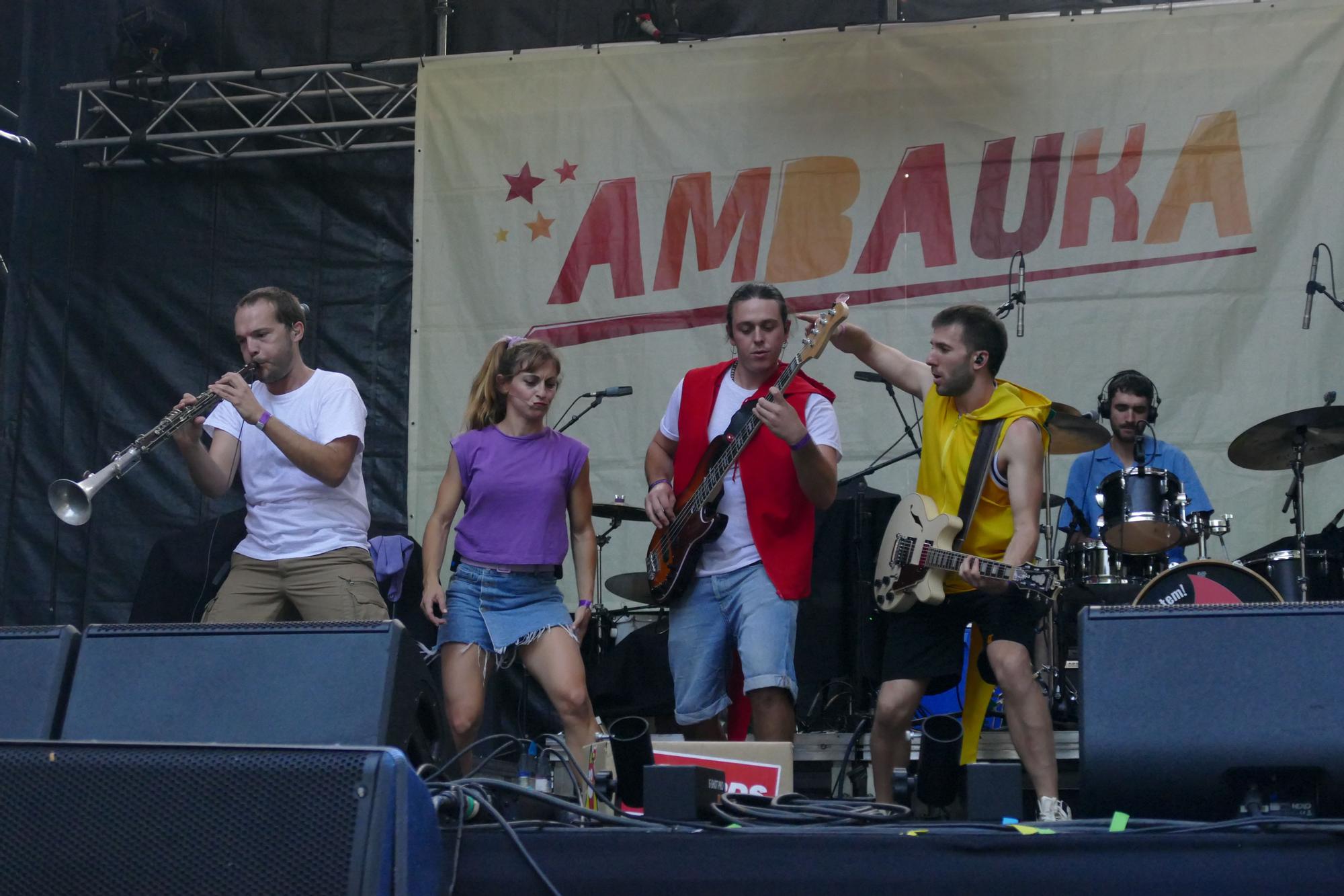 Multitudinari final de festa per celebrar els vint anys d'Acústica