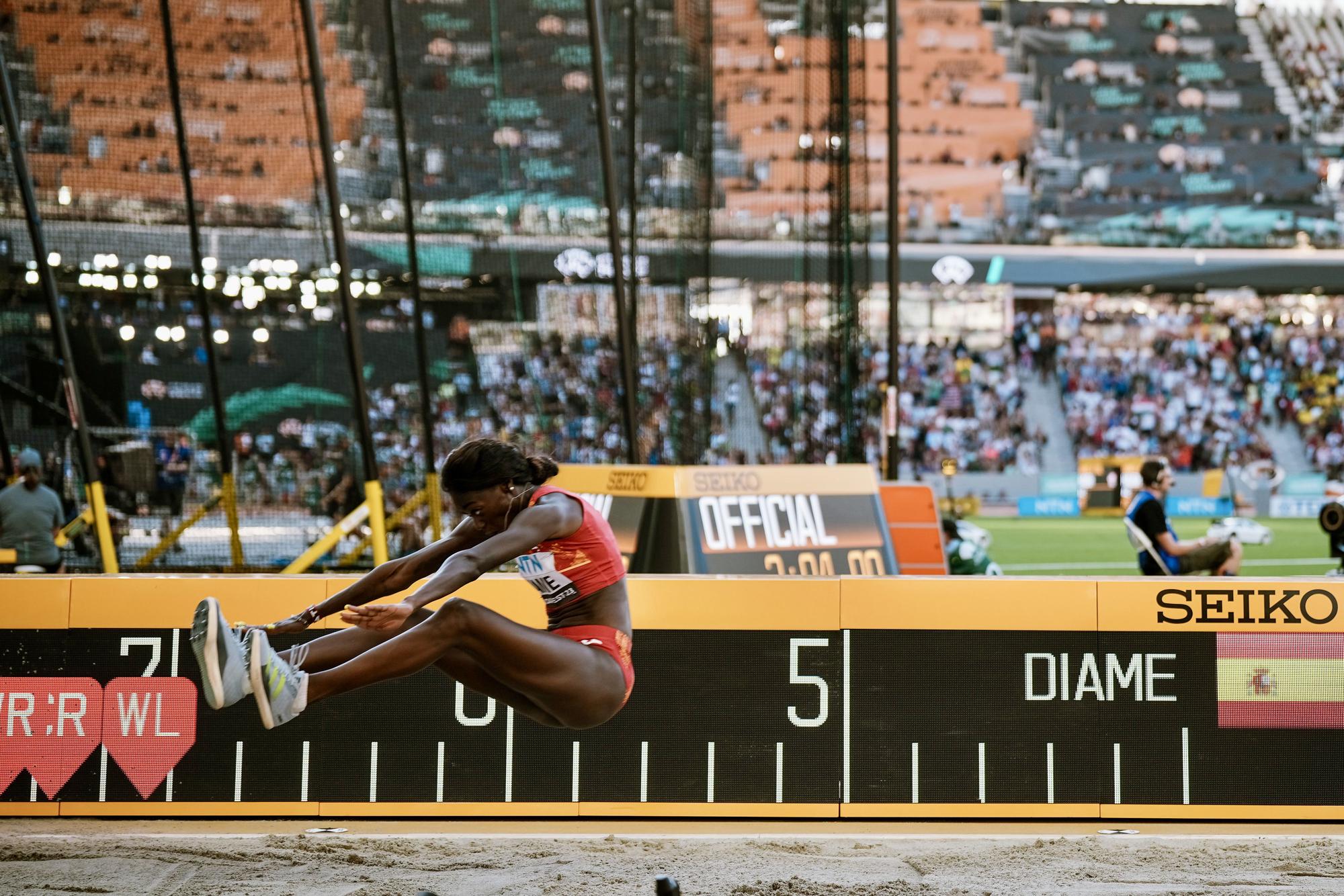 Fátima Diame, a sis centímetres de les medalles en el Mundial - Superdeporte