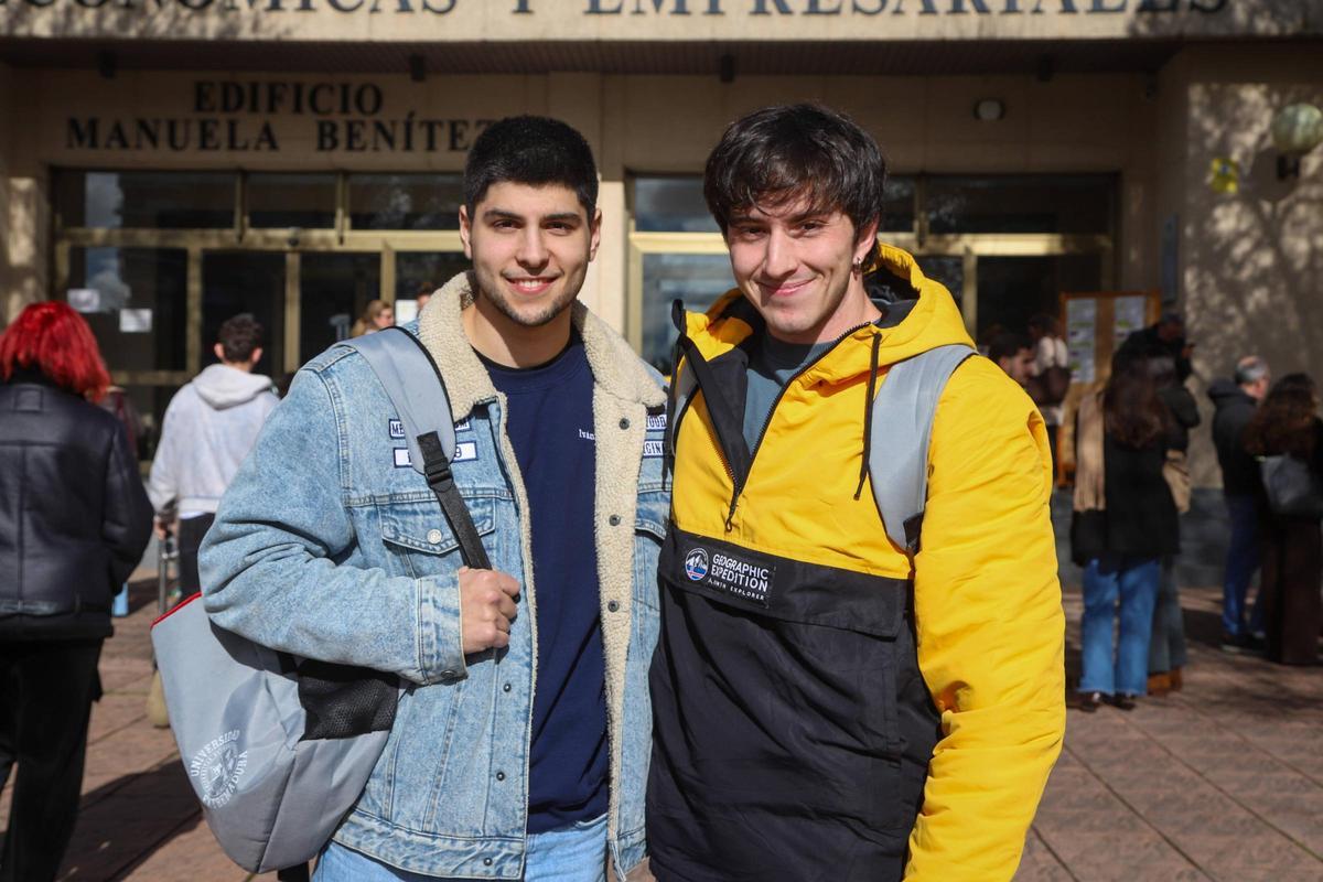 Iván Salguero y Miguel Alejandro González Fernández, amigos y aspirantes a MIR en Badajoz.