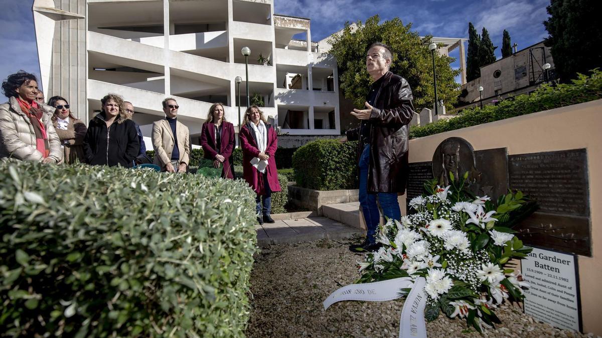 Zum 40. Todestag wurde eine Trauerfeier für Jean Batten abgehalten.