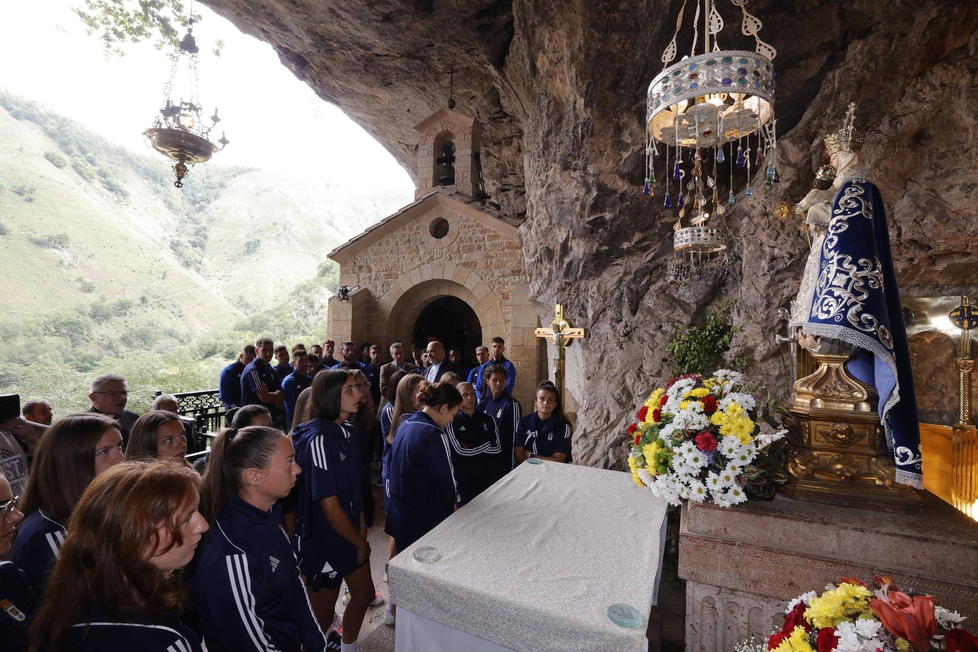 Visita del Real Oviedo al Santuario de Covadonga