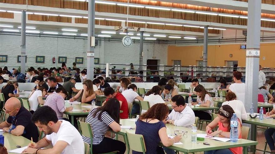 6.199 aspirantes buscan plaza para el Cuerpo de Maestros en Extremadura