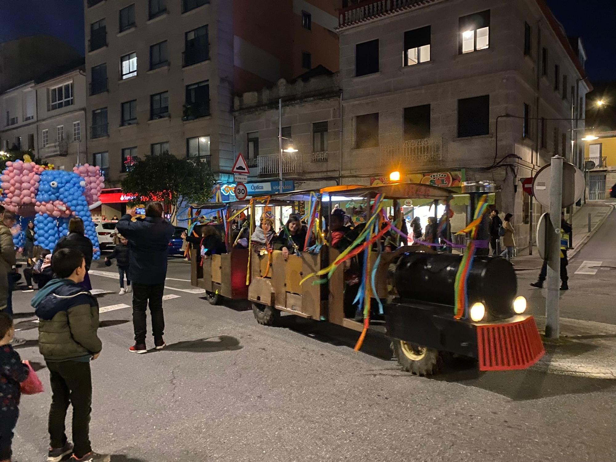 Cabalgata de los Reyes Magos en Moaña, con camellos incluidos