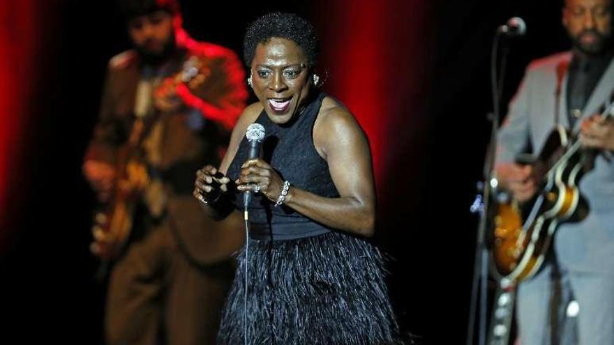 Sharon Jones y The Dap-Kings, en Vigo hace dos años. // Marta G. Brea