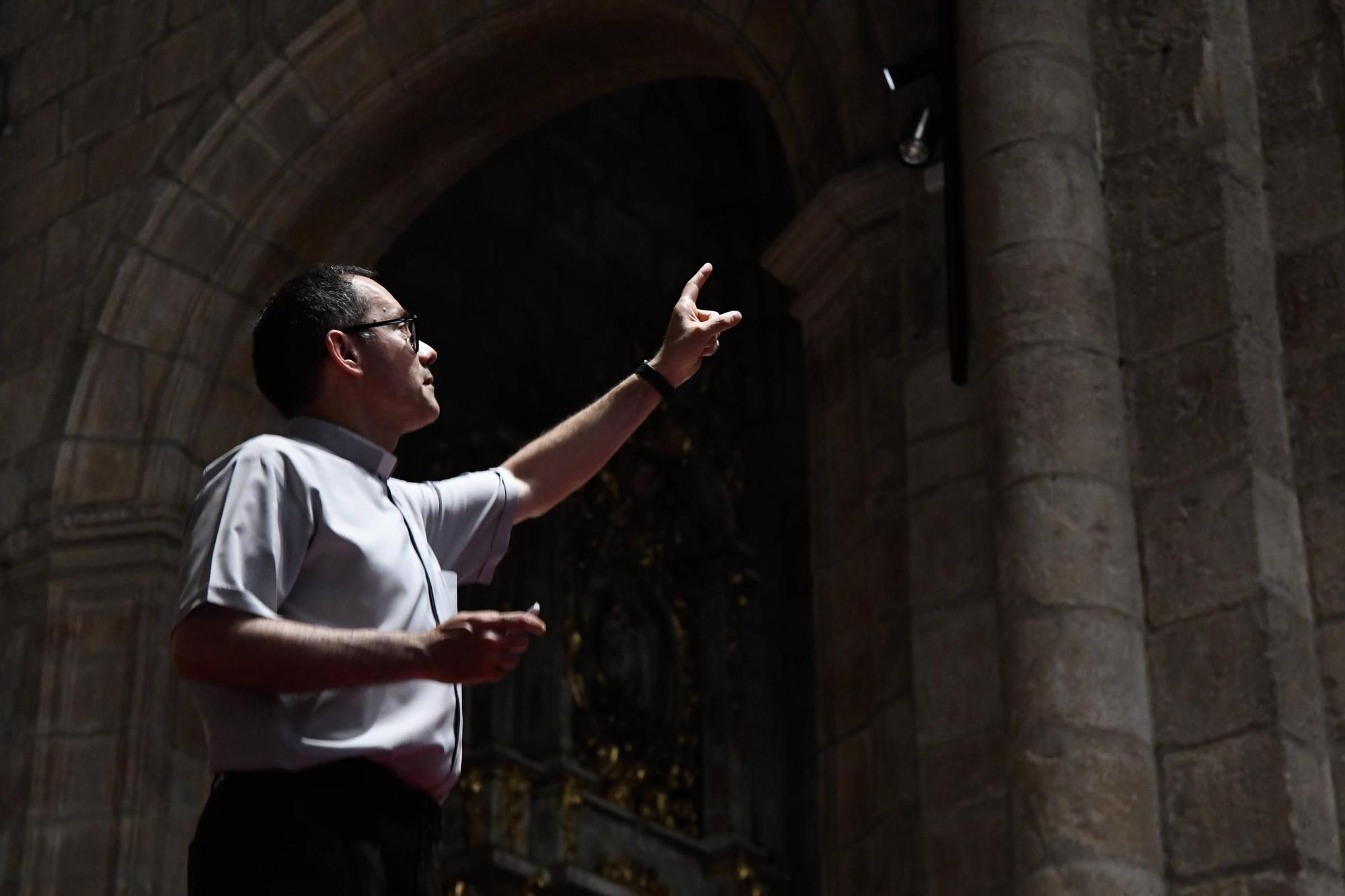 Interior de la iglesia de San Juan tras la instalación de nueva iluminación.
